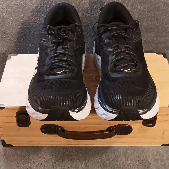 Hoka One One Women's Bondi 7 Running Shoes, Size 10 - Picture 2 of 11